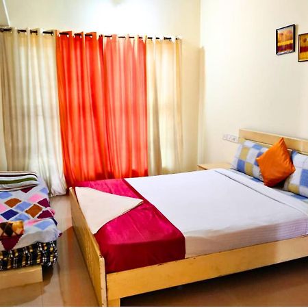 Golden Magnolia Homestay Bangalore Exterior foto